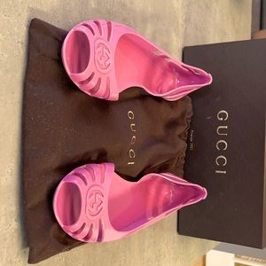 Fresia Rose (Mauve) Gucci jelly flats. Size 39